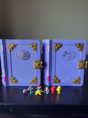 Two 1995 Sparkling Mermaid Adventure Polly Pockets
